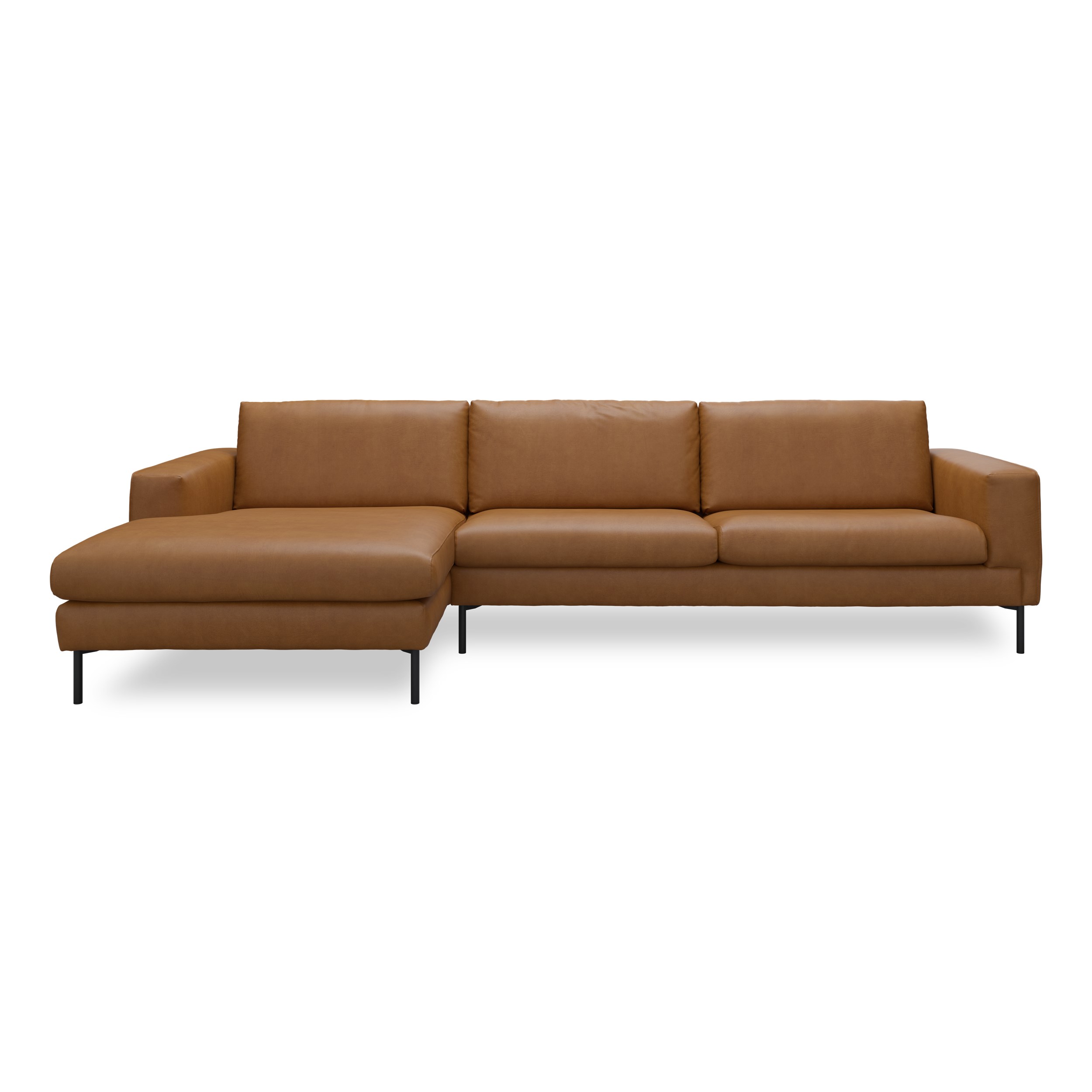 Nyland venstrevendt sofa med chaiselong - Kentucky 9 cognac bonded læder, Ben no. 145 i sortlakeret metal og S: Pocketfjedre/koldskum R: Koldskum med fiberfyld